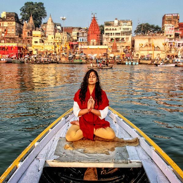Holy Love - Golden Triangle with Holistic Varanasi