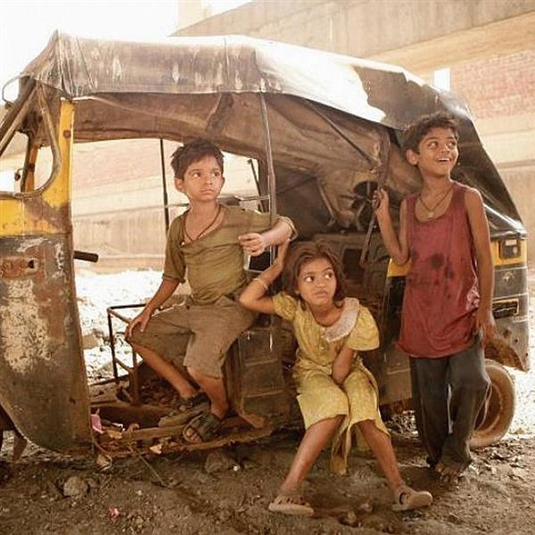 Slum & Bollywood - The Slumdog Millionaire